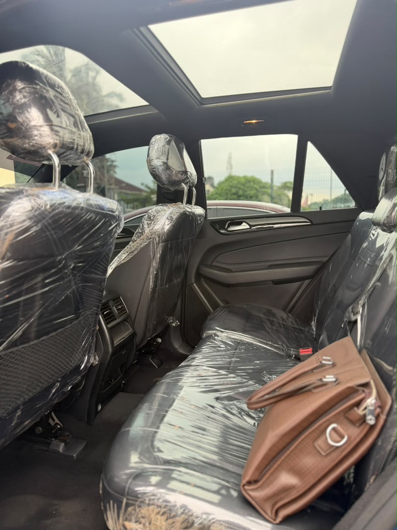 
								FEW MONTHS USED BELGIUM GRADE 2017 MERCEDES GLE350  PRICE: 31M full									