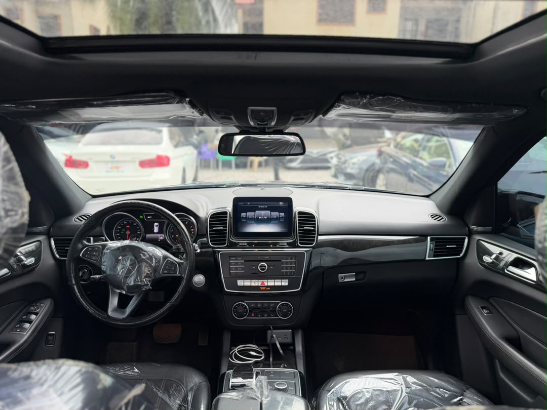 
								FEW MONTHS USED BELGIUM GRADE 2017 MERCEDES GLE350  PRICE: 31M full									