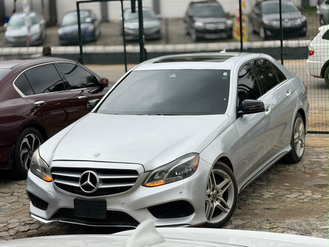 
								FEW MONTHS USED 2013 MERCEDES E350 IN PRISTINE CONDITION  PRICE: 17M full									