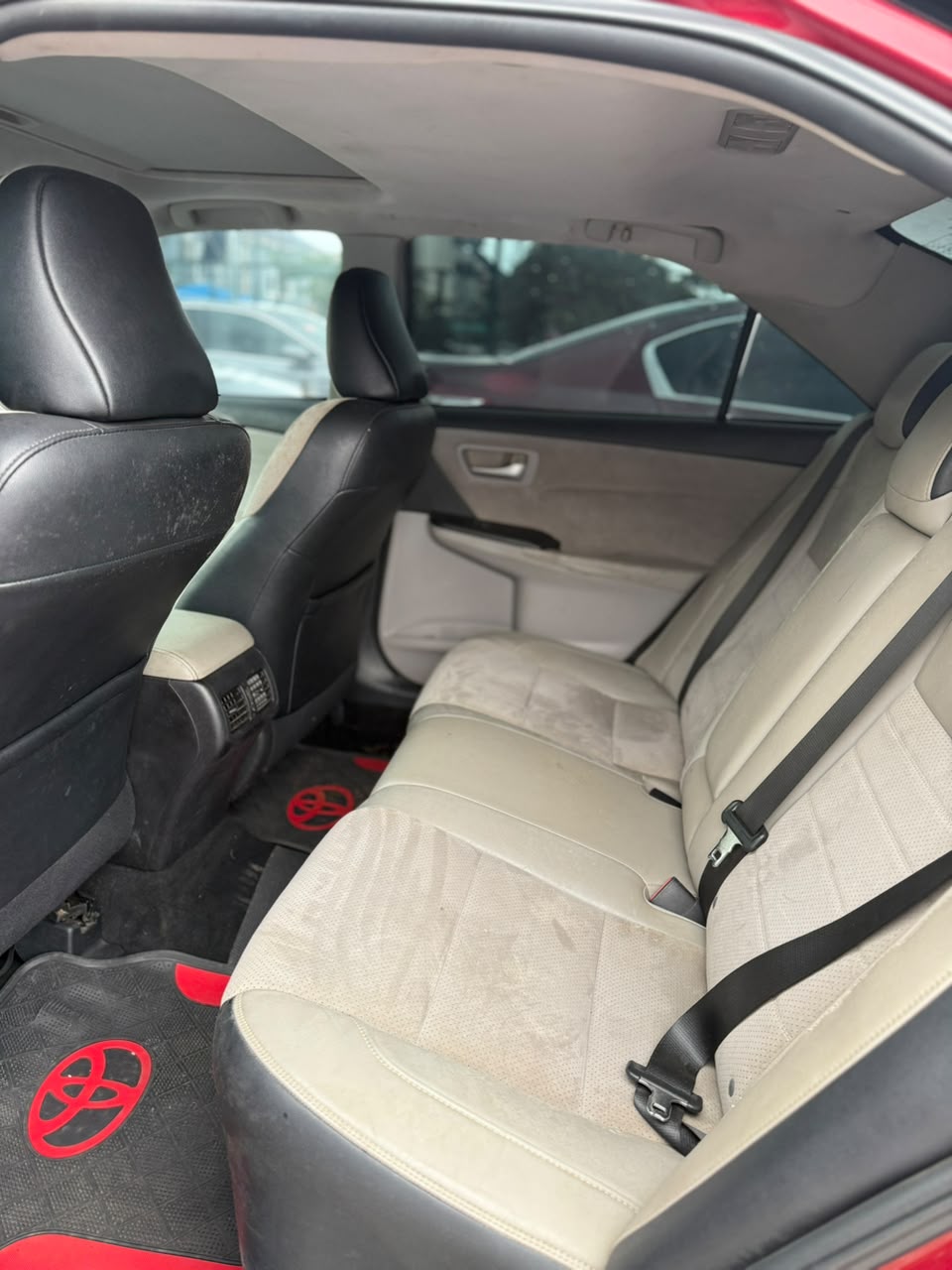 
								NIGERIAN USED TOYOTA CAMRY 2015.   everything working perfectly.   BUY AND DRIVE.   💰 12 M  📍Abuja  🚨 Hurry before SOLD! full									