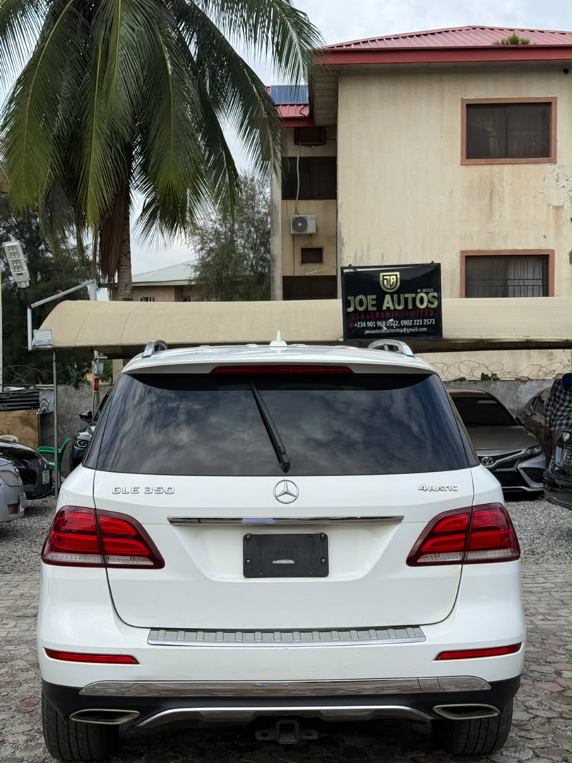 
								FEW MONTHS USED MERCEDES BENZ GLE350 2016.   Sunroof, push to start, everything working perfectly.   BUY AND DRIVE.   💰 23 M  📍Abuja  🚨 Hurry before SOLD! full									