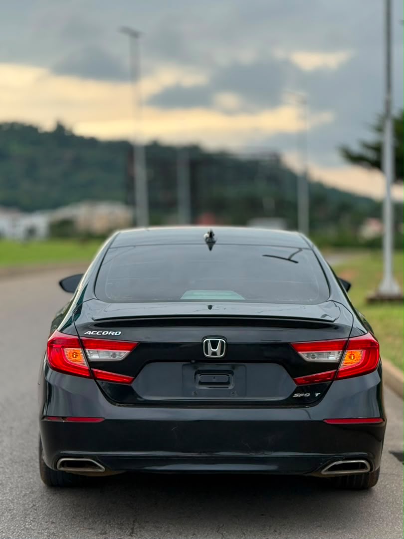 
								DEAL‼️ NEATLY USED 2019 MODEL HONDA ACCORD SPORT ORIGINAL DUTY UNTAMPERED ENGINE AND GEAR 💰N16,800,000 ABUJA full									