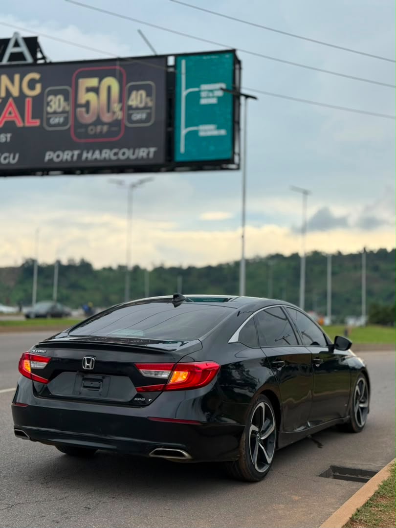 
								DEAL‼️ NEATLY USED 2019 MODEL HONDA ACCORD SPORT ORIGINAL DUTY UNTAMPERED ENGINE AND GEAR 💰N16,800,000 ABUJA full									