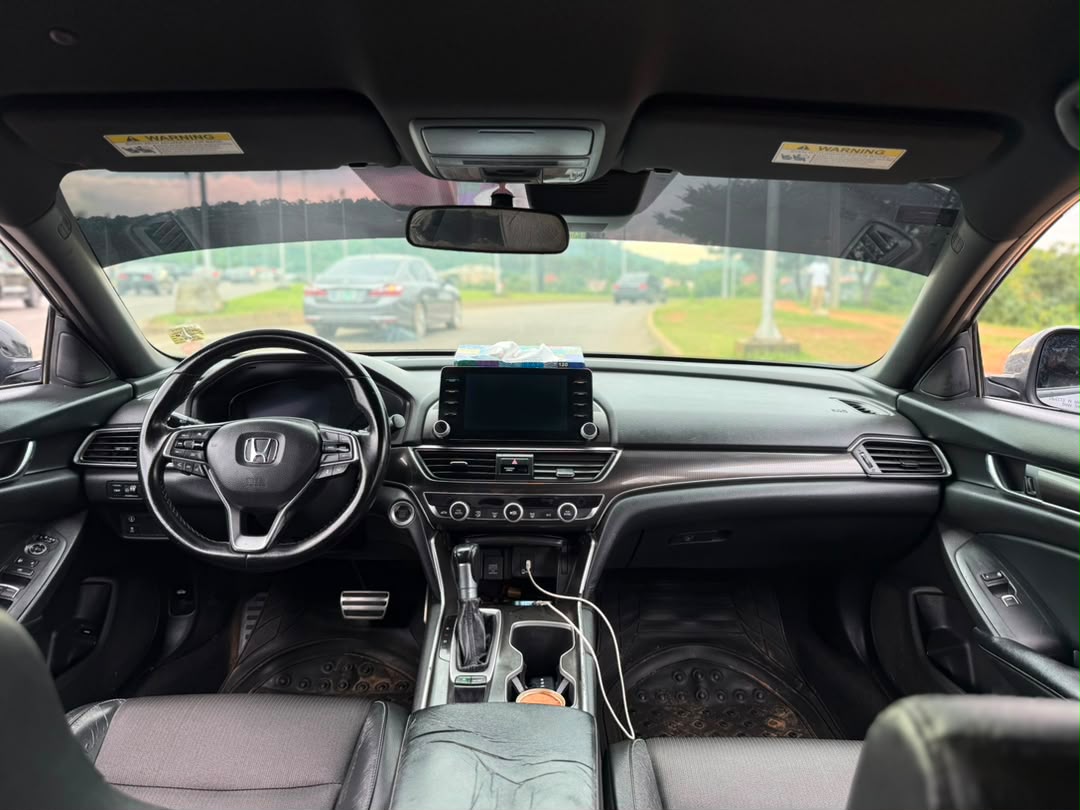 
								DEAL‼️ NEATLY USED 2019 MODEL HONDA ACCORD SPORT ORIGINAL DUTY UNTAMPERED ENGINE AND GEAR 💰N16,800,000 ABUJA full									
