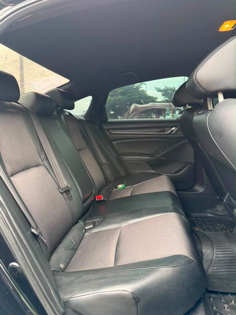 
								DEAL‼️ NEATLY USED 2019 MODEL HONDA ACCORD SPORT ORIGINAL DUTY UNTAMPERED ENGINE AND GEAR 💰N16,800,000 ABUJA full									