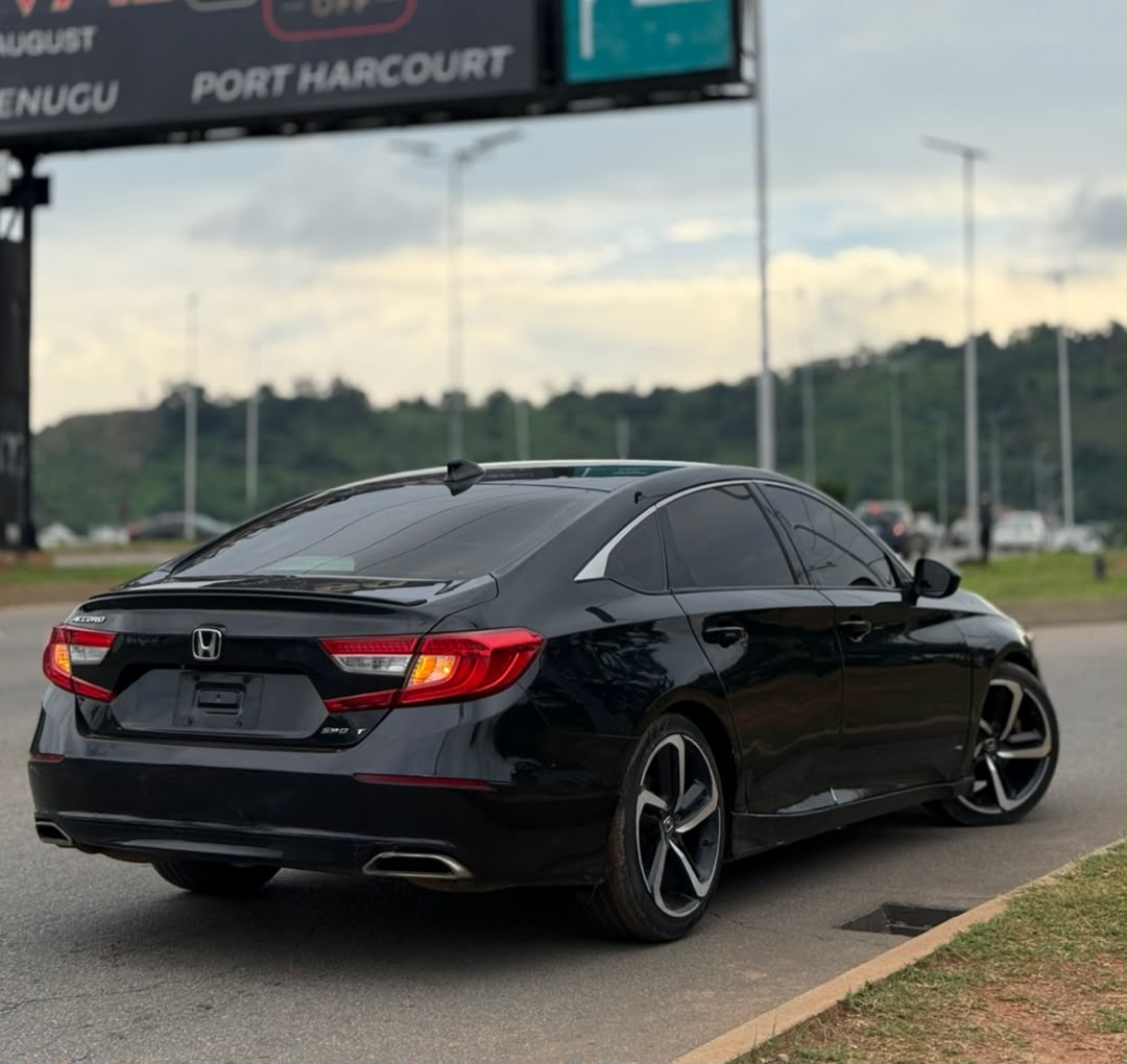 
								DEAL‼️ NEATLY USED 2019 MODEL HONDA ACCORD SPORT ORIGINAL DUTY UNTAMPERED ENGINE AND GEAR 💰N16,800,000 ABUJA full									