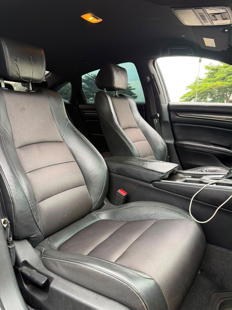 
								DEAL‼️ NEATLY USED 2019 MODEL HONDA ACCORD SPORT ORIGINAL DUTY UNTAMPERED ENGINE AND GEAR 💰N16,800,000 ABUJA full									