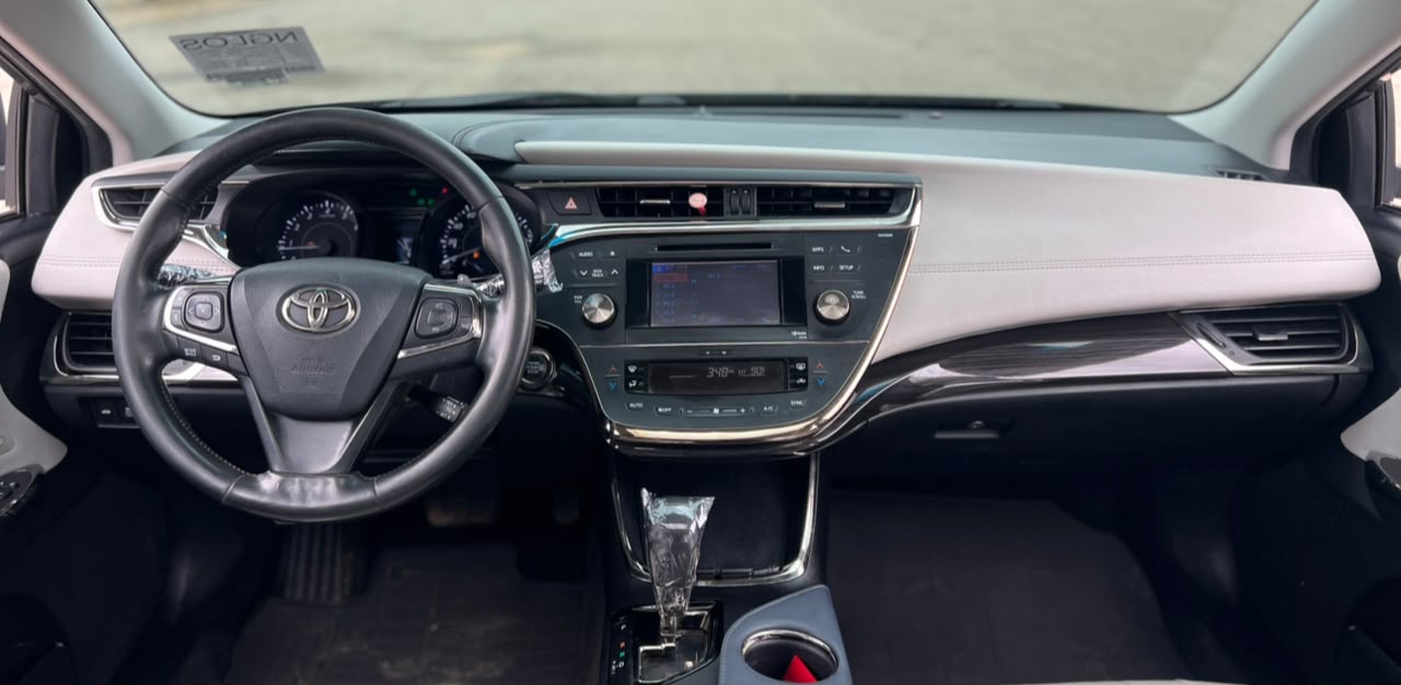 
								Distress sale!!!!! Foreign used Toyota Avalon XLE 2014 Accident free  July Duty Sunroof Price: ₦16.7m only DM or 📞 for inspection full									