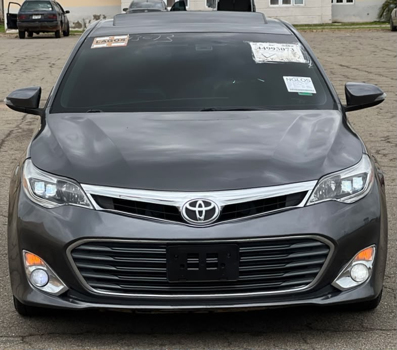 
								Distress sale!!!!! Foreign used Toyota Avalon XLE 2014 Accident free  July Duty Sunroof Price: ₦16.7m only DM or 📞 for inspection full									
