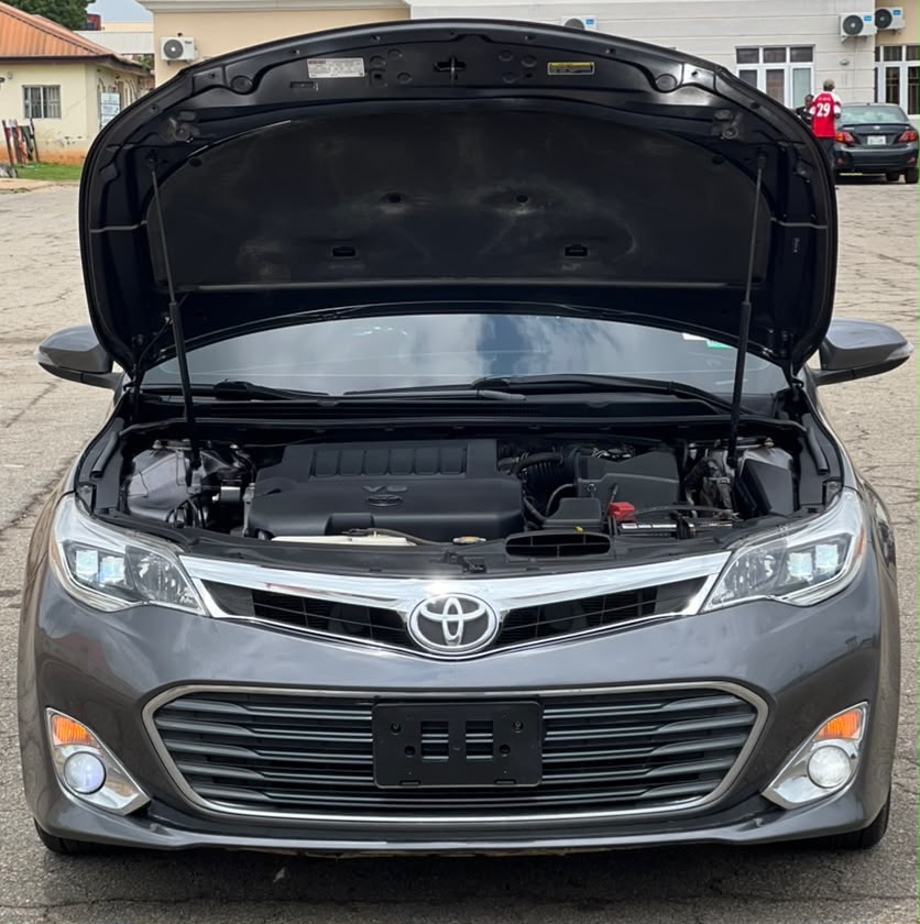 
								Distress sale!!!!! Foreign used Toyota Avalon XLE 2014 Accident free  July Duty Sunroof Price: ₦16.7m only DM or 📞 for inspection full									