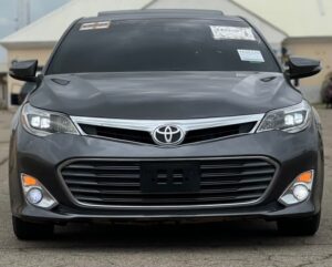 Distress sale!!!!! Foreign used Toyota Avalon XLE 2014 Accident free  July Duty Sunroof Price: ₦16.7m only DM or 📞 for inspection
