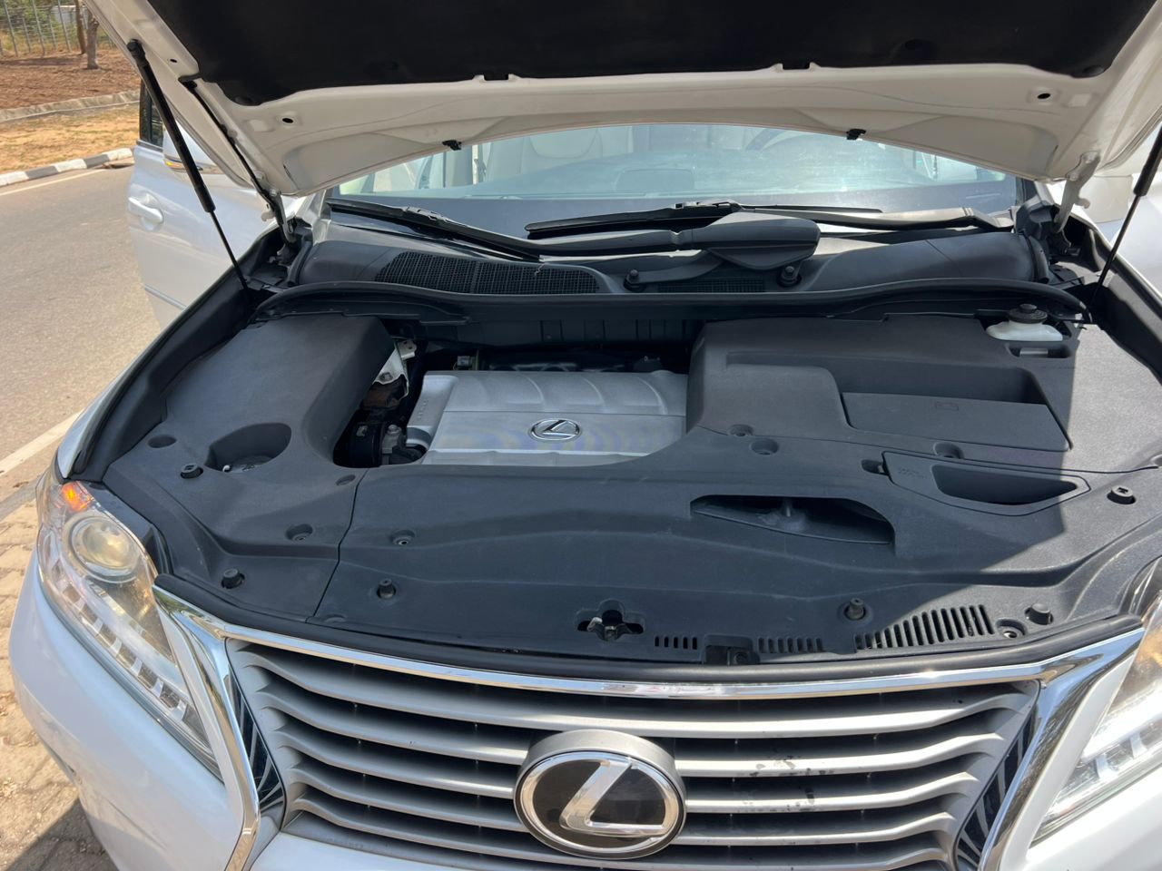 
								DISTRESS!! FOREIGN USED RX350 2014 MODEL IN MEAT CONDITION CUSTOM FULLY PAID GOING FOR 24m net ABUJA DEAL full									