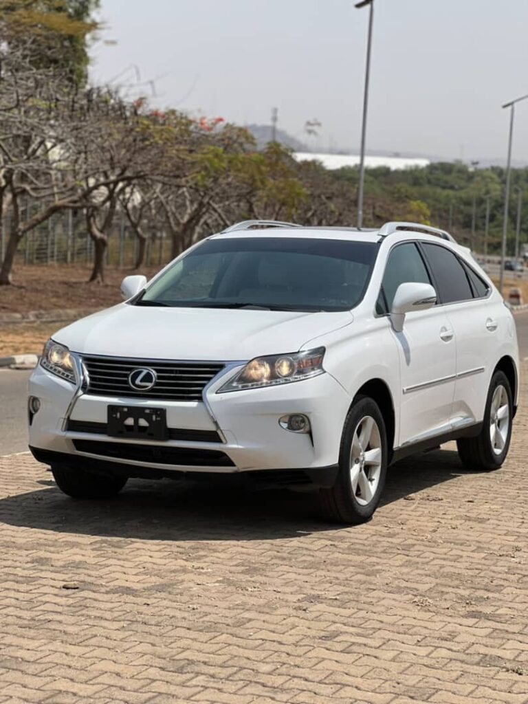 DISTRESS!! FOREIGN USED RX350 2014 MODEL IN MEAT CONDITION CUSTOM FULLY PAID GOING FOR 24m net ABUJA DEAL