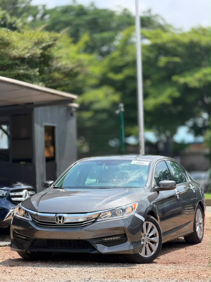 
								SHARPEST DEAL‼️ Call for inspection 📞 Extremely clean 2014 Model upgraded to 2017 Honda accord EXL Keyless entry, double screen with sunroof  UNTAMPERED 💯 💰N11.5M (slightly negotiable). Abuja full									