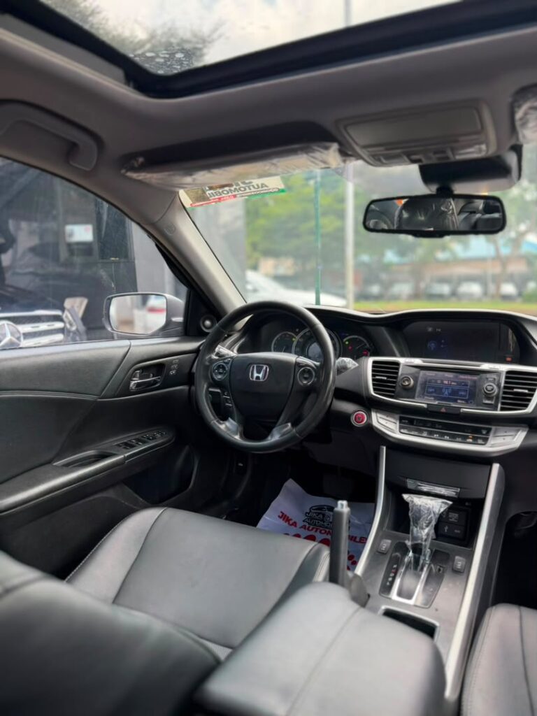 SHARPEST DEAL‼️ Call for inspection 📞 Extremely clean 2014 Model upgraded to 2017 Honda accord EXL Keyless entry, double screen with sunroof  UNTAMPERED 💯 💰N11.5M (slightly negotiable). Abuja