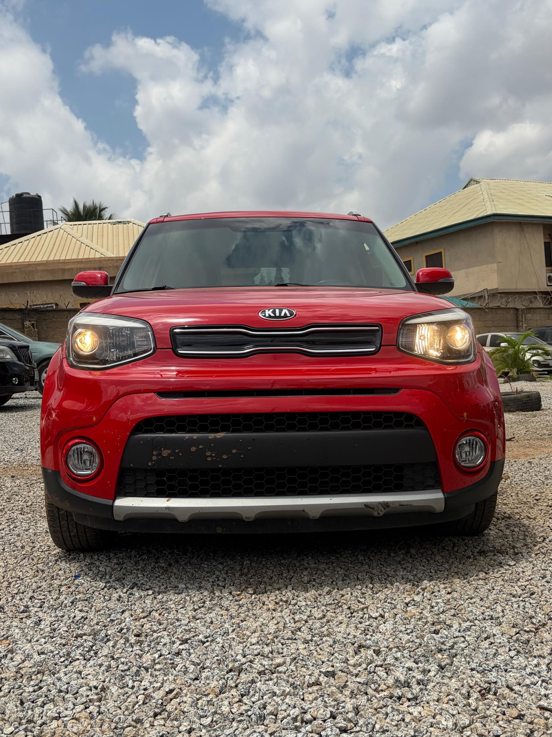 
								JUST ARRIVED FOREIGN USED KIA SOUL 2018 MODEL WITH ORIGINAL CUSTOM DUTY FULLY PAID FIRSTBODY WITH UNTAMPERED ENGINE AND GEAR AC FACTORY FITTED BUY AND DRIVE ABSOLUTELY NOTHING TO FIX  👉11.5m buyer settle 500k location Abacha Road nyanya Abuja deal Car is with me directly full									