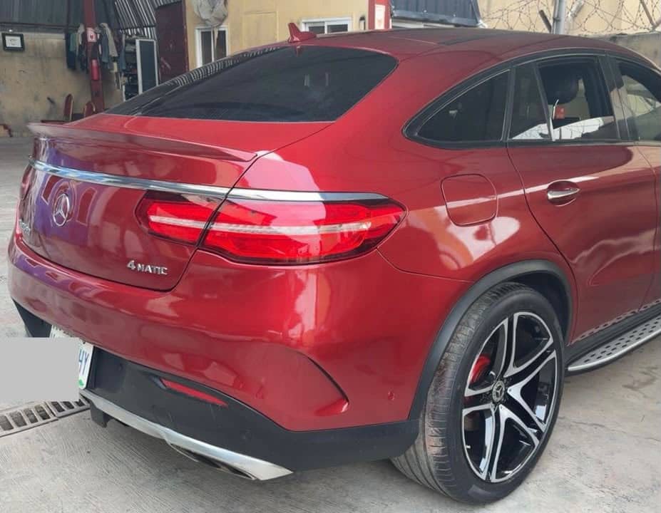
								Distress Distress Distress 🔥🔥🔥🔥🔥🔥🔥🔥🔥 GLE 450 2017 model  Red on black interior  Going for just 34m  Abuja deal full									