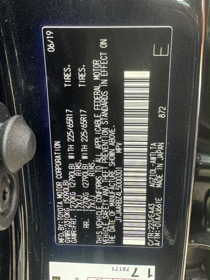 
								BELGIUM GRADE 🇧🇪 2020 LEXUS NX300 WITH SOME VERY EXPLICIT FEATURES AND OPTIONS  CAR IS LESS THAN A YEAR DRIVEN WITH GENUINE AND PROPER DOCUMENTATIONS📑 Price: #45,500,000 Million Only full									