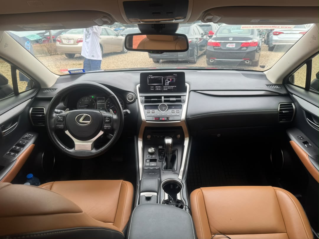 
								BELGIUM GRADE 🇧🇪 2020 LEXUS NX300 WITH SOME VERY EXPLICIT FEATURES AND OPTIONS  CAR IS LESS THAN A YEAR DRIVEN WITH GENUINE AND PROPER DOCUMENTATIONS📑 Price: #45,500,000 Million Only full									