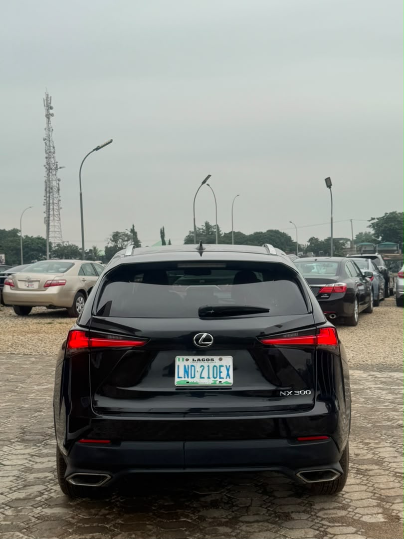 
								BELGIUM GRADE 🇧🇪 2020 LEXUS NX300 WITH SOME VERY EXPLICIT FEATURES AND OPTIONS  CAR IS LESS THAN A YEAR DRIVEN WITH GENUINE AND PROPER DOCUMENTATIONS📑 Price: #45,500,000 Million Only full									