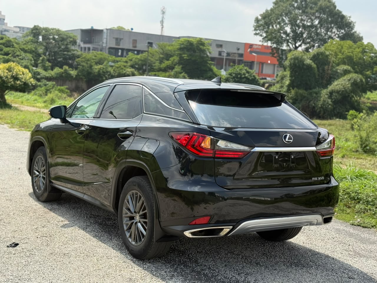 
								Foreign used lexus Rx 350 2021 fullest option going for 46.5m abujadeal full									