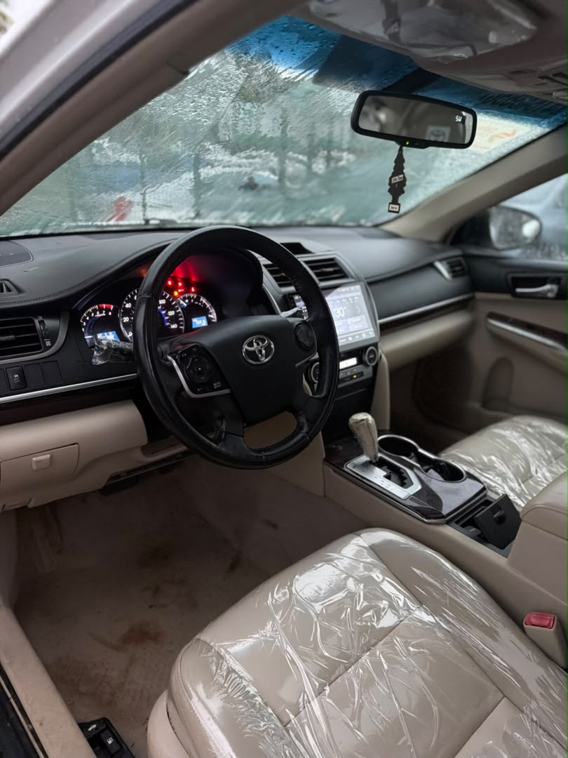 
								HIGHEST GRADE FOREIGN USED 2012 CAMRY XLE  PRICE: 15.5M full									