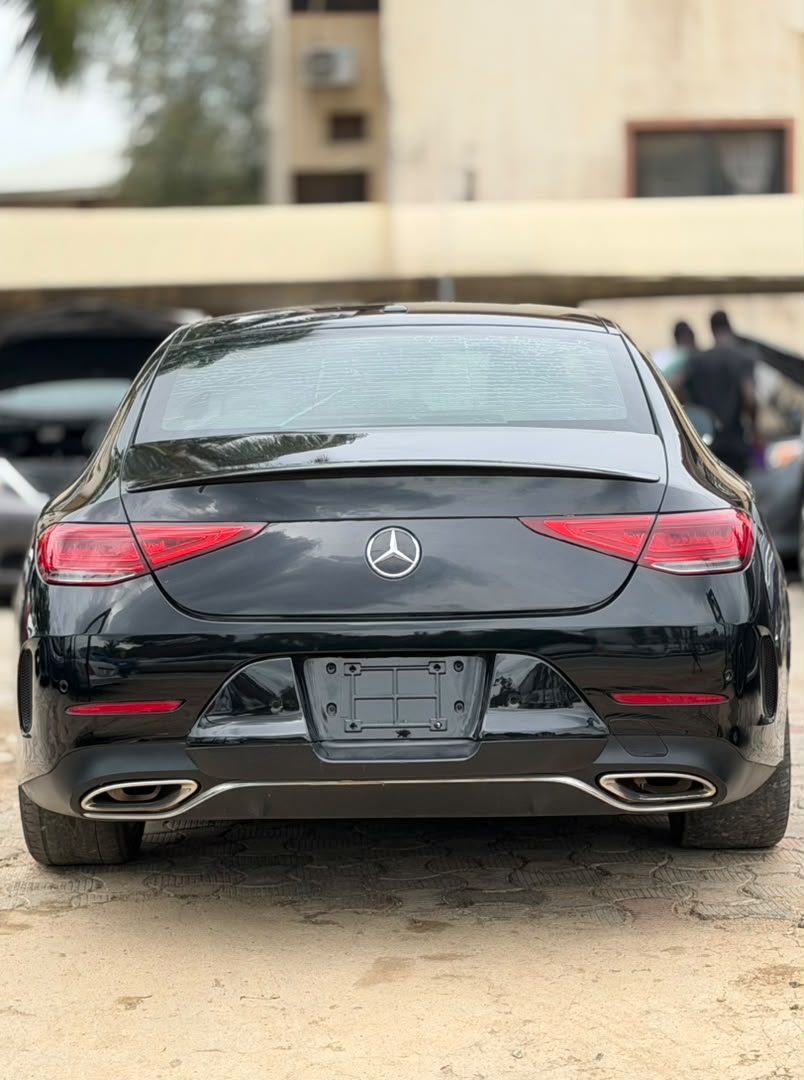 
								SUPER CLEAN FOREIGN USED 2019 MERCEDES CLS450  PRICE: 68M full									