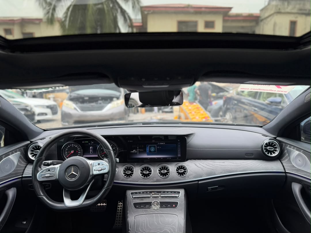 
								SUPER CLEAN FOREIGN USED 2019 MERCEDES CLS450  PRICE: 68M full									