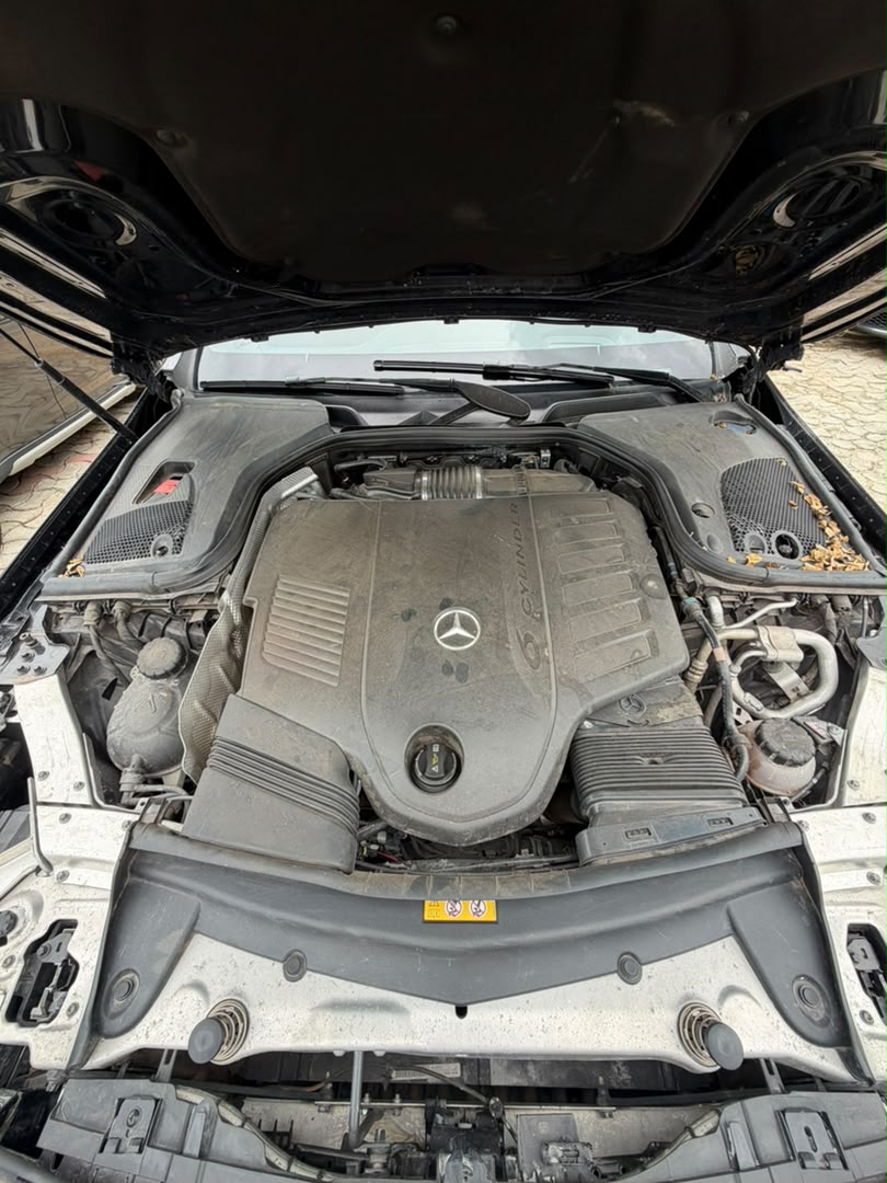 
								SUPER CLEAN FOREIGN USED 2019 MERCEDES CLS450  PRICE: 68M full									