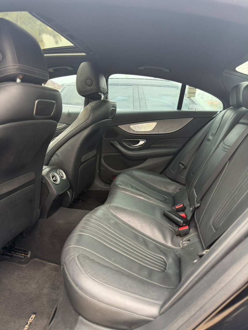 
								SUPER CLEAN FOREIGN USED 2019 MERCEDES CLS450  PRICE: 68M full									