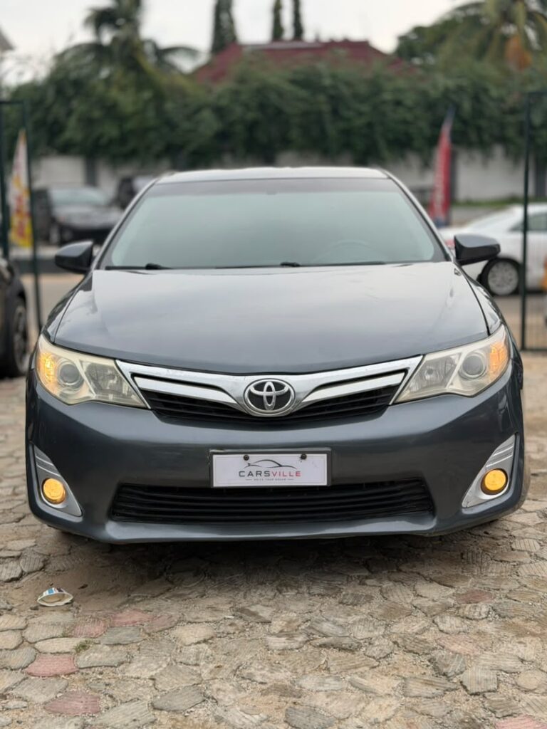 WELL MAINTAINED 2012 CAMRY LE  PRICE: 9.5M