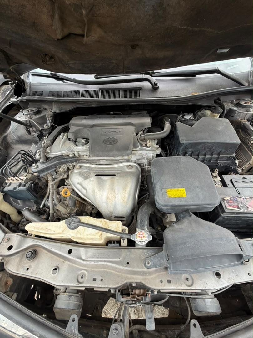 
								WELL MAINTAINED 2012 CAMRY LE  PRICE: 9.5M full									