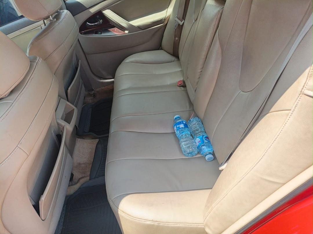 
								Giveaway Deal‼️‼️‼️ Carefully Used 2010 (V4 venza engine) Toyota Camry (LE) car is in pristine condition (Nothing To Fix) with original duty going for just 6.5m Net with me Lugbe Abuja📍 ZERO CHAIN DEAL full									