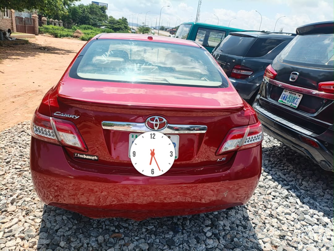 
								Giveaway Deal‼️‼️‼️ Carefully Used 2010 (V4 venza engine) Toyota Camry (LE) car is in pristine condition (Nothing To Fix) with original duty going for just 6.5m Net with me Lugbe Abuja📍 ZERO CHAIN DEAL full									