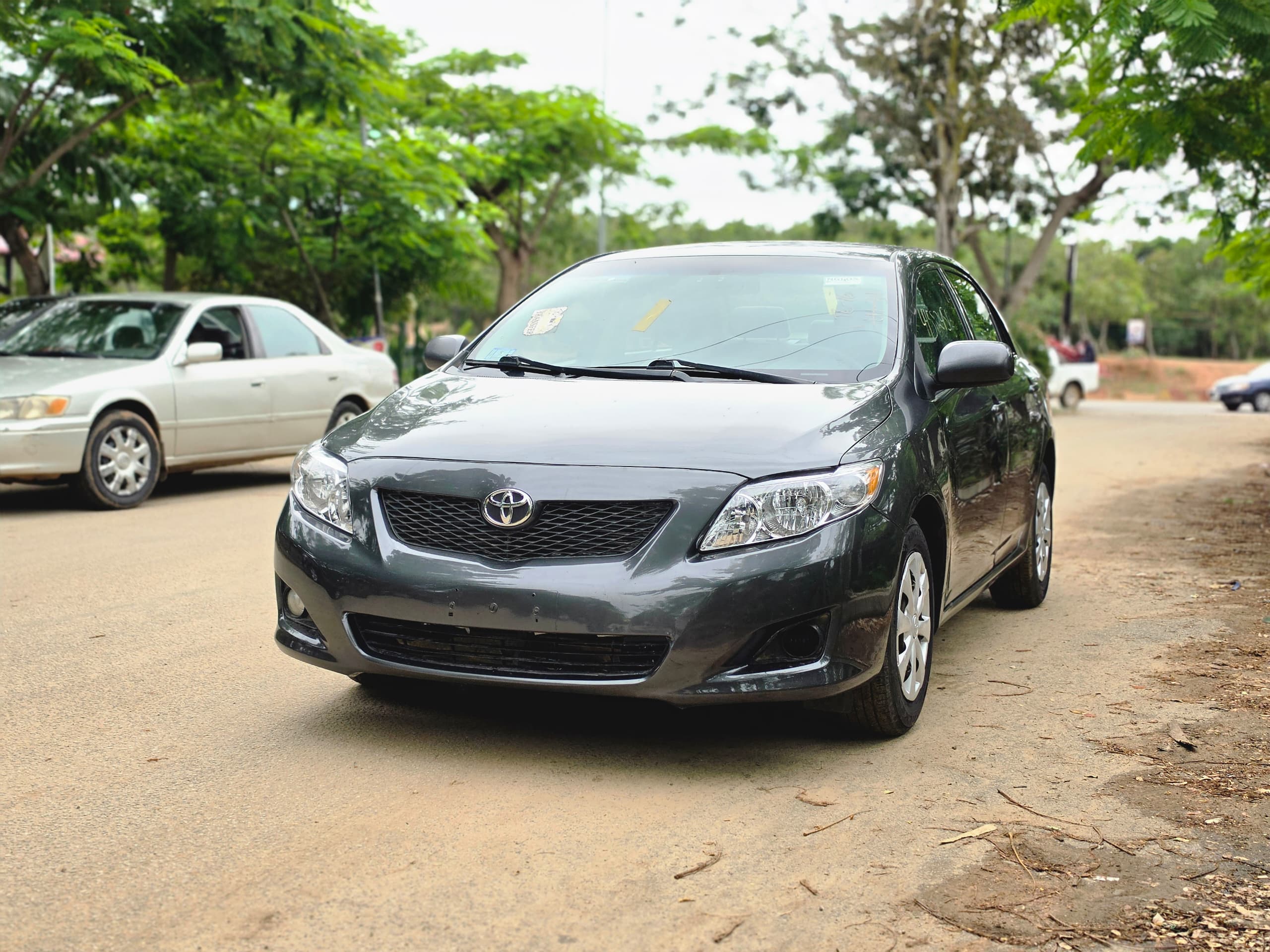 
								Awoof Deal: Extremely clean foreign used Toyota corolla LE 2010 n belt. Accident Free, going for just 9.8m with no single 9ja paint. full									