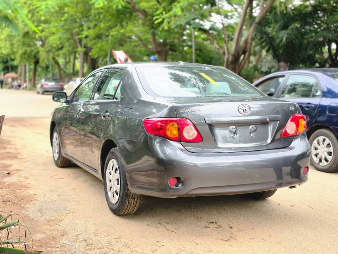 
								Awoof Deal: Extremely clean foreign used Toyota corolla LE 2010 n belt. Accident Free, going for just 9.8m with no single 9ja paint. full									