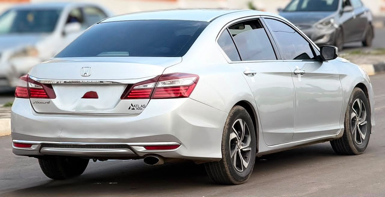 
								NEATLY USED 2016 HONDA ACCORD PROPERLY DOCUMENTED GOING FOR 9.3M ABUJA DEAL full									