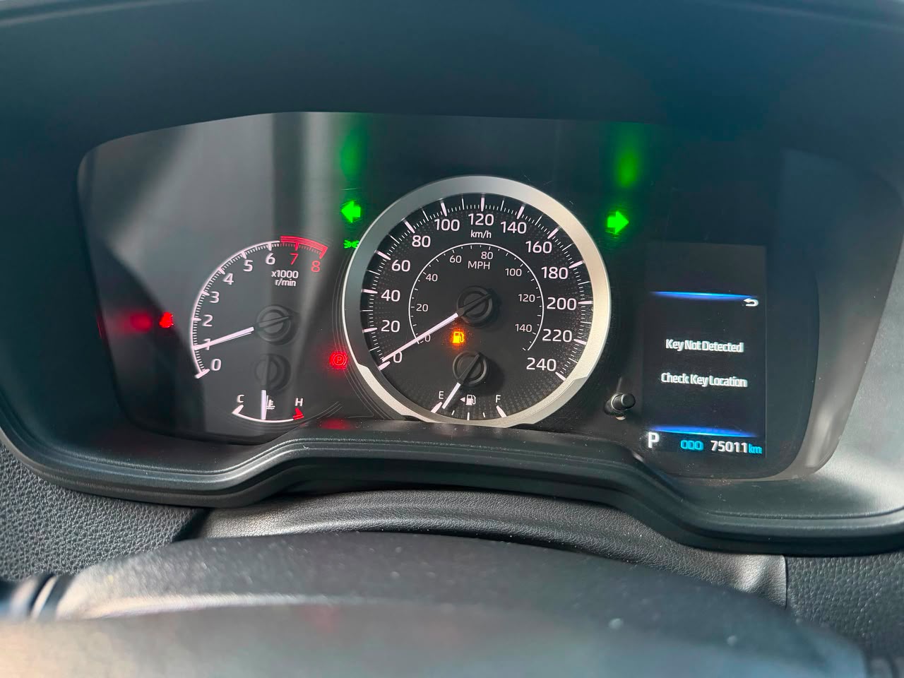 
								Giveaway Deal‼️‼️‼️ UNREGISTERED BALCK ON BLACK 2020 Corolla XLE , APPLE CAR PLAY,wireless charger, push to start, sunroof, WITH ORIGINAL DUTY 16.7m Net Abuja📍 ZERO CHAIN DEAL full									