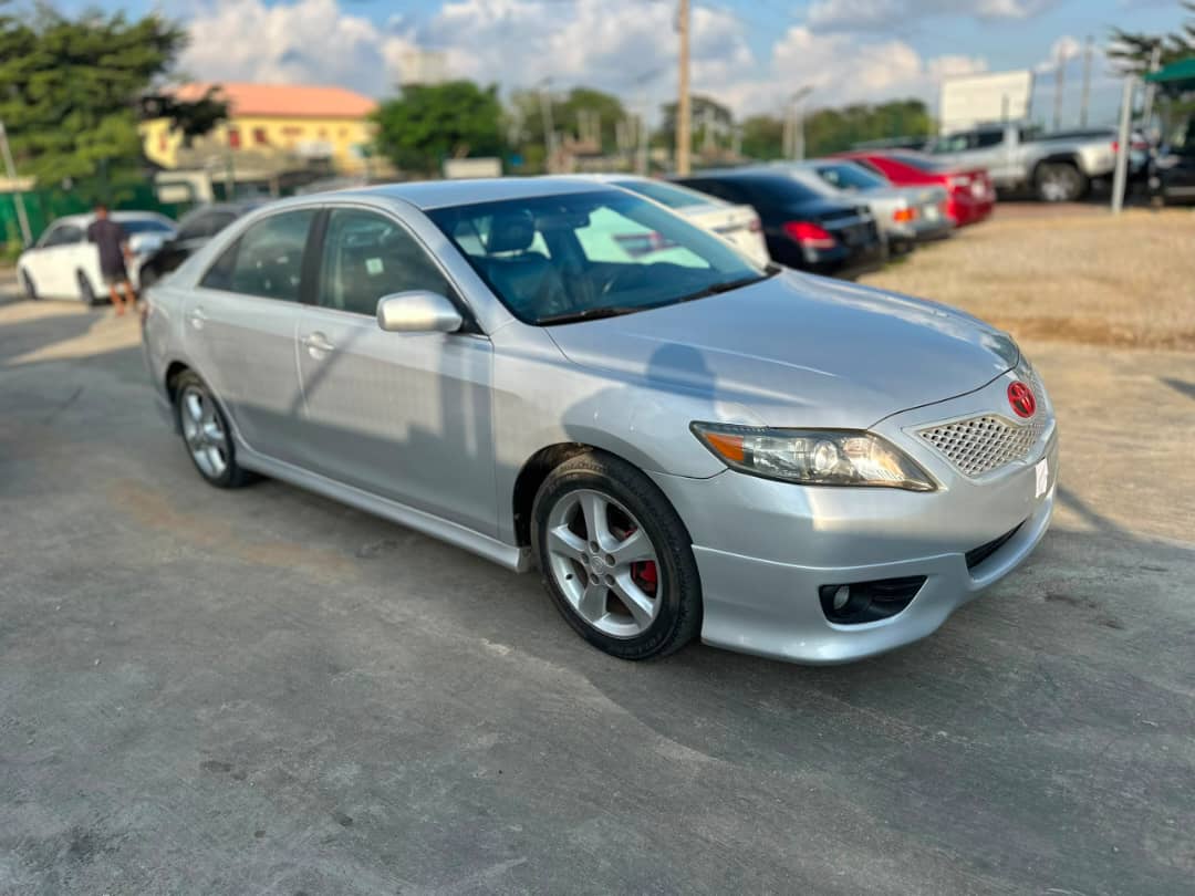 
								super clean foreign used Toyota Camry SE 2010 model with Venza engine duty paid in excellent condition  ON WHEELS Key entry  Chilling ac Fabric seat  Clean body and interior  💰11.5M 📍Abuja Gwarinpa full									