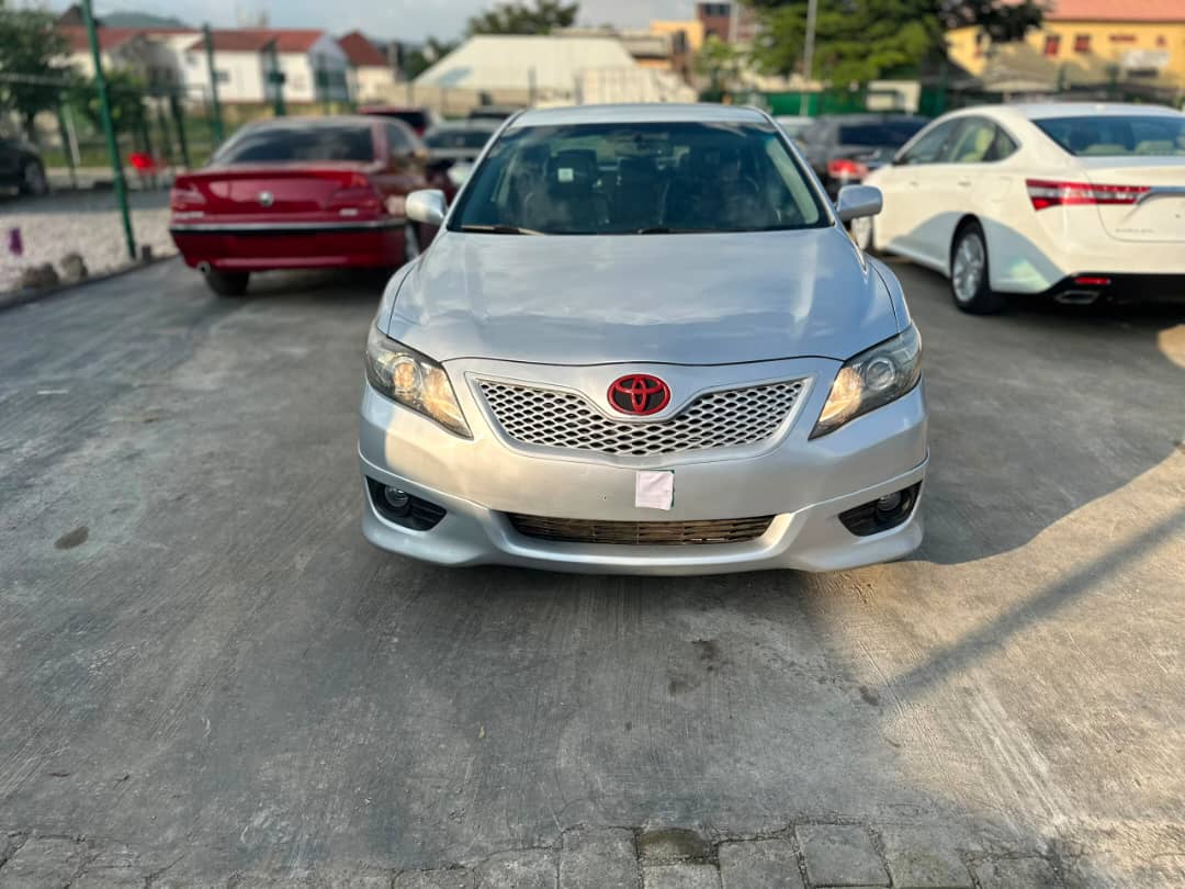 
								super clean foreign used Toyota Camry SE 2010 model with Venza engine duty paid in excellent condition  ON WHEELS Key entry  Chilling ac Fabric seat  Clean body and interior  💰11.5M 📍Abuja Gwarinpa full									