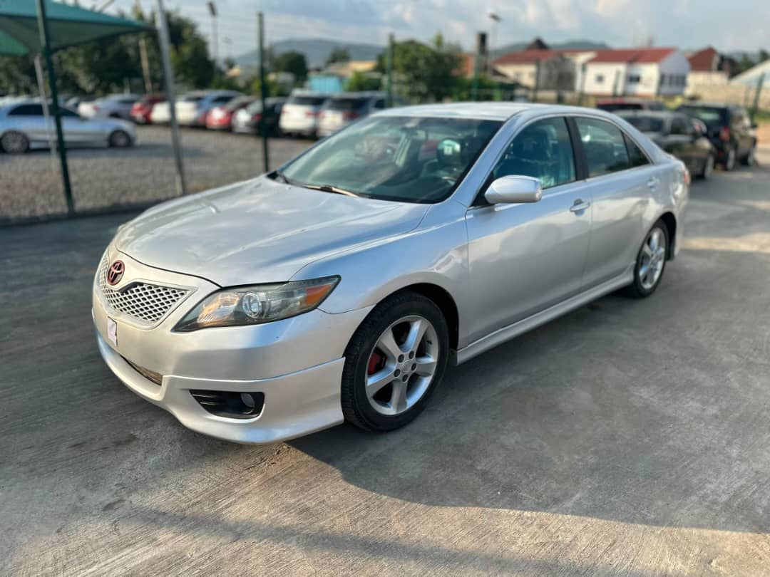
								super clean foreign used Toyota Camry SE 2010 model with Venza engine duty paid in excellent condition  ON WHEELS Key entry  Chilling ac Fabric seat  Clean body and interior  💰11.5M 📍Abuja Gwarinpa full									