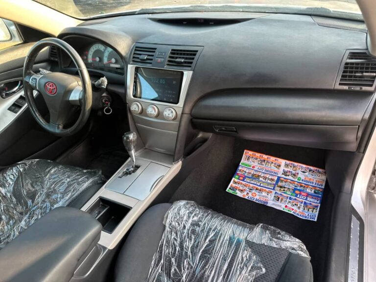 super clean foreign used Toyota Camry SE 2010 model with Venza engine duty paid in excellent condition  ON WHEELS Key entry  Chilling ac Fabric seat  Clean body and interior  💰11.5M 📍Abuja Gwarinpa