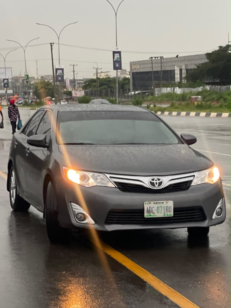 
								CLEAN NEATLY USED 2013 UNREGISTERED TOYOTA CAMRY XLE ONE YEAR USED NOW AVAILABLE PRICE 9.7M ABUJA! full									