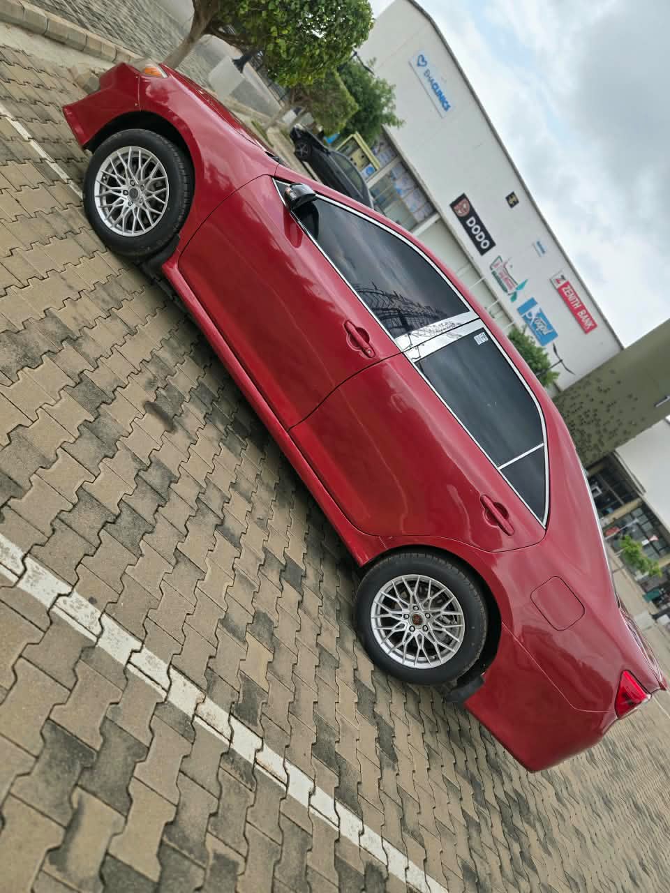 
								Toyota Camry 2013 4plugs Untempered Engine and gear ac is freezing 🥶 with original duty 🏷️7.5M Net 📍Abuja Deal full									