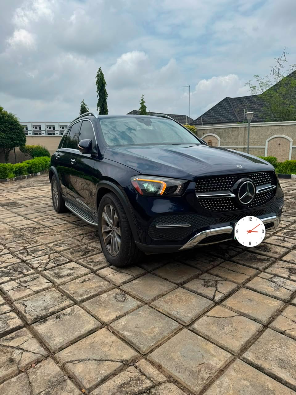 
								Giveaway Deal‼️‼️‼️ Carefully Used 2020 Mercedes Benz GLE350 in Mint condition Low mileage Accident free going for just N47.5m Net owners house Abuja📍 ZERO CHAIN DEAL full									