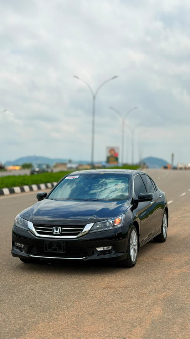 
								Giveaway Deal‼️‼️‼️ Foreign Used 2015 V6 Honda Accord Touring (Keyless Sunroof & Double Screen) With Original Duty going for just 13.7m Net Abuja📍 ZERO CHAIN DEAL full									