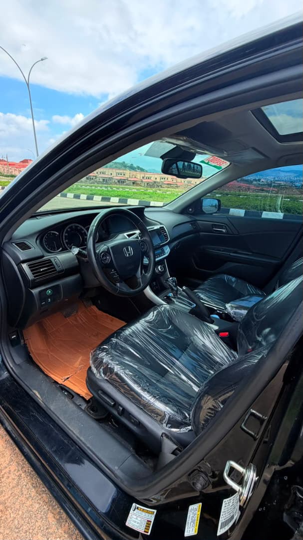 
								Giveaway Deal‼️‼️‼️ Foreign Used 2015 V6 Honda Accord Touring (Keyless Sunroof & Double Screen) With Original Duty going for just 13.7m Net Abuja📍 ZERO CHAIN DEAL full									