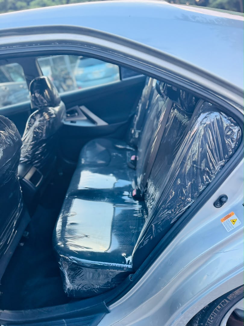
								Direct belgium 2010 camry SE with venza engine. Going for 10.5m only. Location: Abuja! with me full									