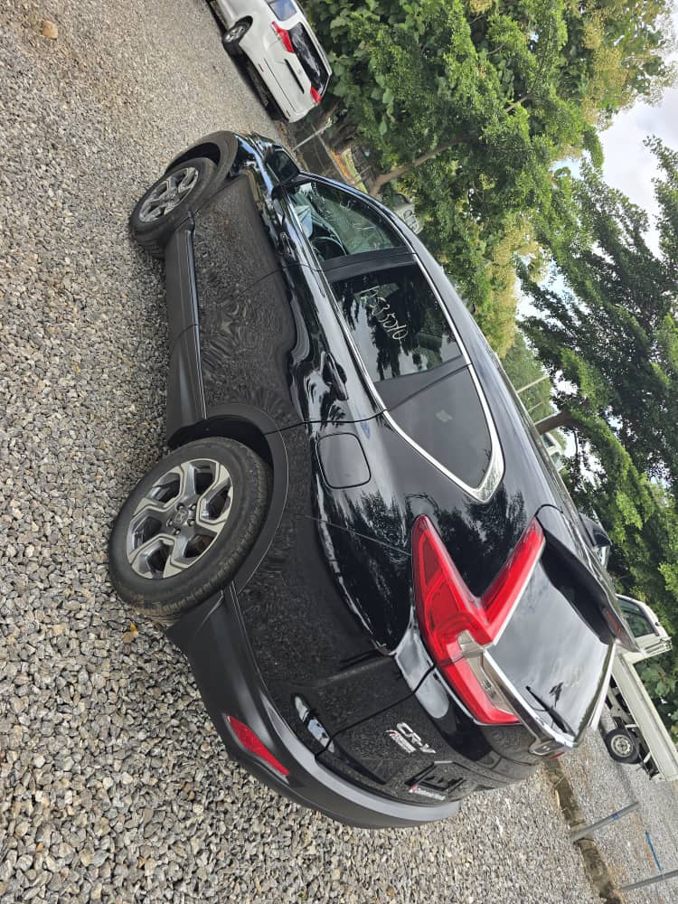 
								Foreign used Honda Crv 2020 Extremely clean full options  Going for 33m Location Abuja full									