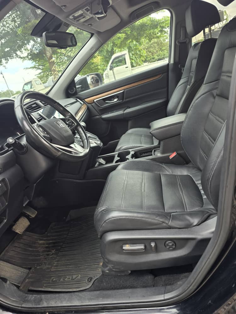 Foreign used Honda Crv 2020 Extremely clean full options  Going for 33m Location Abuja